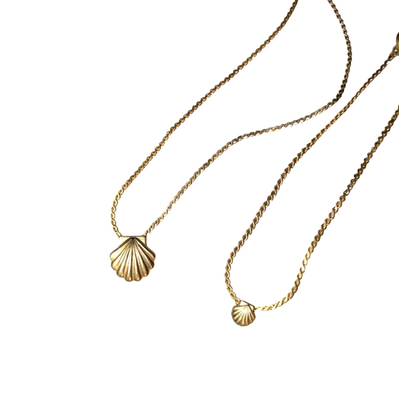 Childs Seashell Set - Necklace+ Bracelet Goldtone - Picture 4 of 8